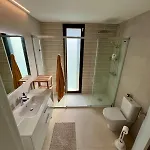 Stunning Coastal Retreat Between Mountain And Sea! Appartement *