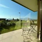 Stunning Coastal Retreat Between Mountain And Sea! Appartement *