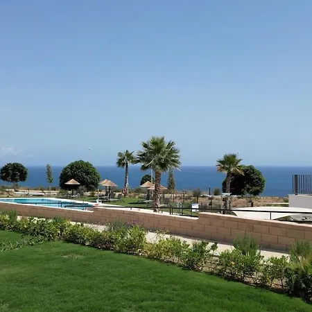 Apartamento Stunning Coastal Retreat Between Mountain And Sea! *